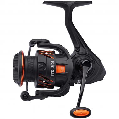 Savage Gear Orange LTD Spinning Reel