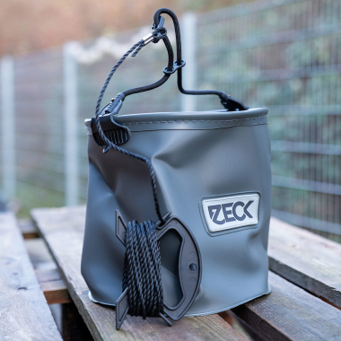 Zeck Folding Bucket & Rope