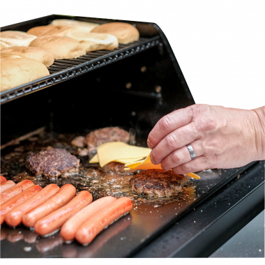 Masterbuilt Grill & Smoker Digital Charco Gravity Series™ 800 Griddle