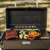Masterbuilt Tragbarer Holzkohle Grill und Smoker mit Wagen 