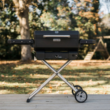 Masterbuilt Tragbarer Holzkohle Grill und Smoker mit Wagen