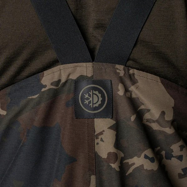 Nash Unisex Zero Tolerance Helluva Waterproof Bib and Brace Camo 