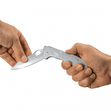 victorinox pro hunter