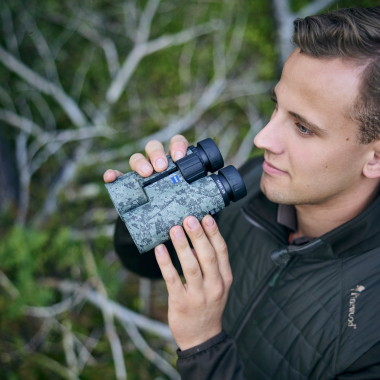 Zeiss Terra ED 10x42 Camou Binoculars