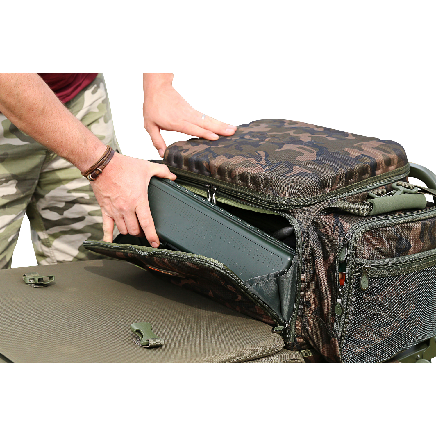 Fox Carp Accessory Bag Camolite™ Barrow Bag 