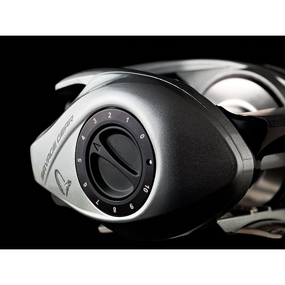 Savage Gear Baitcast reels SG10 250 RH / 250 LH 
