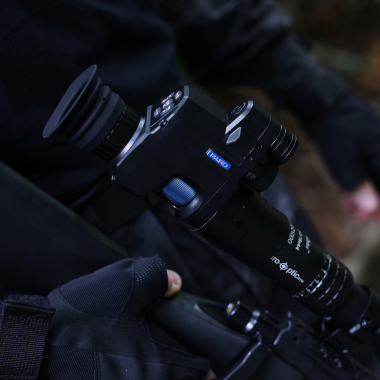 NV007V2 night vision attachment