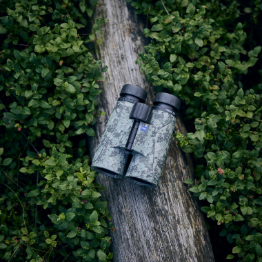 Zeiss Terra ED 10x42 Camou Binoculars