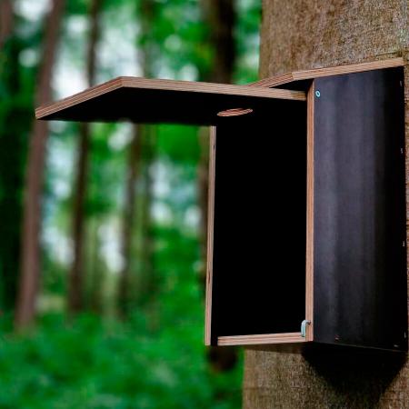  Nistkasten für Höhlenbrüter