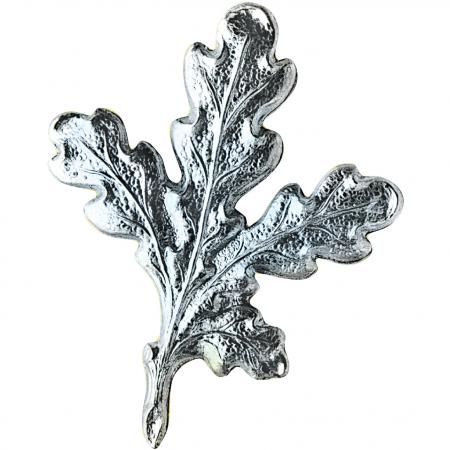 Oak leaf decoration (wedge board)