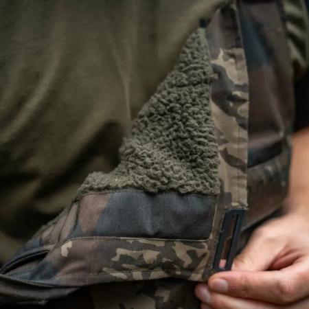 Nash Zero Tolerance Helluva Waterproof Bib and Brace Unisex (Camouflage)