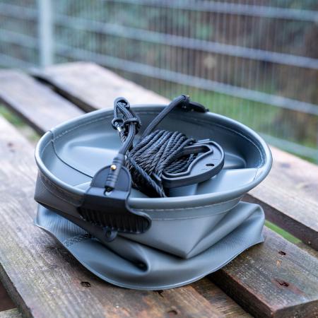 Folding Bucket & Rope