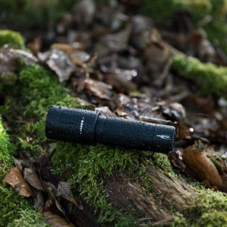  LED Taschenlampe M250F