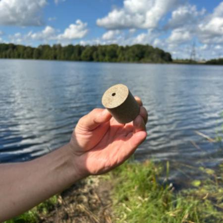 Fischlutscher BissMagnet Cloud Minis Bait Stone, Pack of 3 with Holder