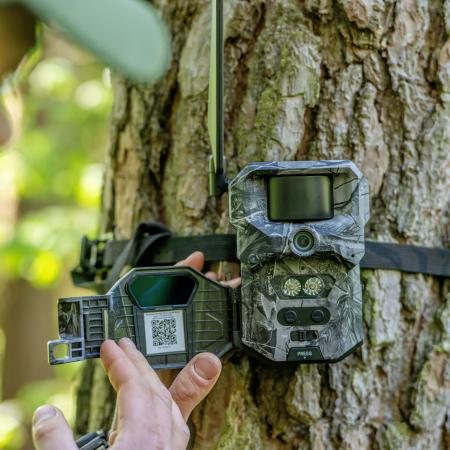  Als Set Wildkamera Nr. 10 + 4 x Akku Nr. 11